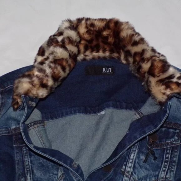 🆕KUT from the Kloth Jean Jacket Denim Blue Leopard Collar Small - Picture 8 of 11